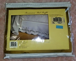 Sears King-Bett Rüschen King/Groß mit Ösen Spitzenborte 100 % Baumwolle New Tradition Renaissa - Bild 1 von 4