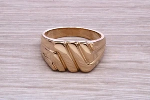 Gents Large Patterned Solid Yellow Gold Signet Ring - Picture 1 of 9