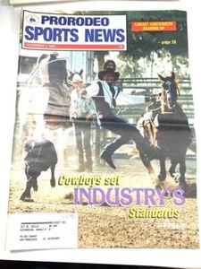 PRORODEO Sports News November 1, 1995 -- Rodeo Circuit -- Roping - Foto 1 di 3