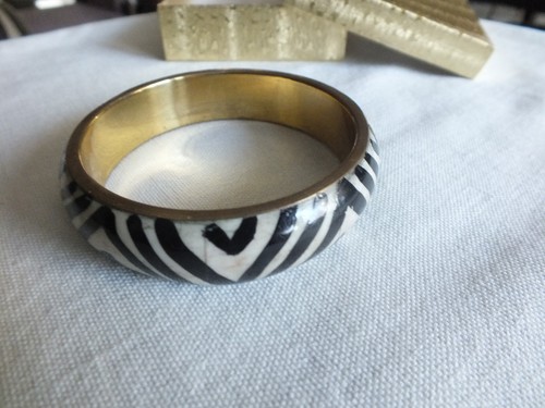 OFF WHITE Bracciale da collezione tono ottone nero bianco sporco larghezza 3 4" x 2 5 8" BELLO