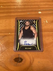 2018 Topps WWE NXT Rezar carta autografa autori di dolore - Foto 1 di 2