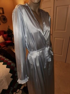 Vtg Delicates Sz S/M Shiny Blue Satin Long Peignoir/Wrap Robe~Old Hollywood Glam - Picture 1 of 13