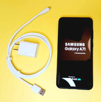 SAMSUNG GALAXY A71 SM-A715W 128GB 4G LTE UNLOCKED ANDROID CELL PHONE FIDO ROGERS - Image 1 of 4