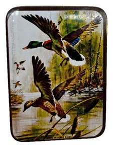 Brown Mallard Ducks Tin Case Hong Kong Holds 2 Decks of Cards Vintage LEER LESEN - Bild 1 von 24