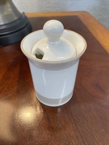 Dansk Concerto Allegro Taupe 3,75" Zuckerdose mit Deckel Moderner Stil Hergestellt in Japan - Bild 1 von 4