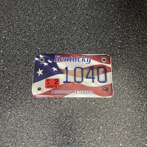 Kentucky I Support Veterans Motorrad Kennzeichen # 1040 - Bild 1 von 2