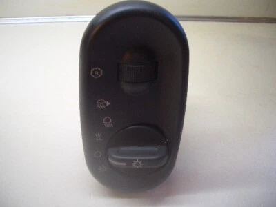 Оригинальный черный переключатель управления фарой для Ford Expedition 2005 года выпуска - Изображение 1 из 4