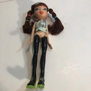 2001 MGA Bratz Doll Red Hair - Picture 1 of 7