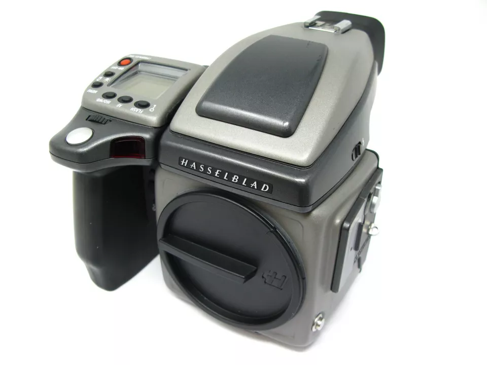 Hasselblad H3D Medium Format Camera Body Only With Accessories - Image 1 of 4