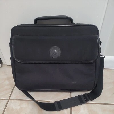 Capa acolchoada para laptop Samsonite Guardian Series lona preta com zíper - Imagem 1 de 4