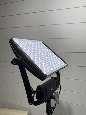 Litepanels Astra 6X Bi-Color 105W LED Panel - Black (935-1023) (and snap Bag) - Image 1 of 4