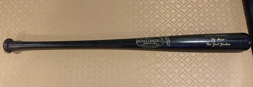 Yogi Berra  Louisville Slugger Bat Famous Hitters Series Hillerich & Bradsby 34” - Image 1 of 4