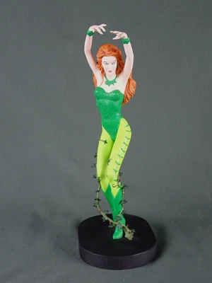 FIGURA HIEDRA VENENOSA ESTATUA BATMAN WARNER BROS EXCLUSIVA TIENDA DE ESTUDIO Foto 1 de 4