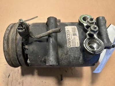 Compresor de aire acondicionado Ford Focus 2012-2013 2,0 L gasolina Foto 1 de 2