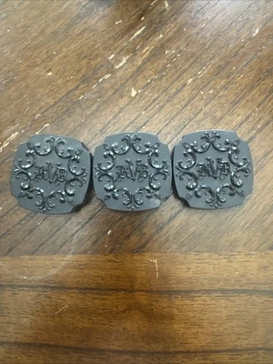 Polvo dimensional cat von d brow strick Foto 1 de 3