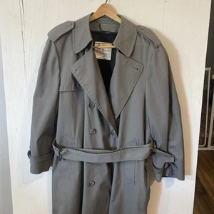 London Fog Trenchcoat Herren Medium 42 L grau Regen klassisch gefüttert GANZJAHRESZEIT - Bild 1 von 7
