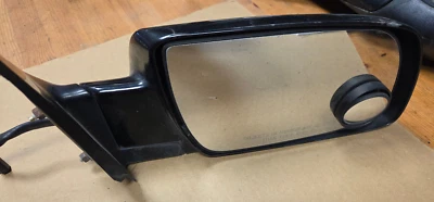 Espejo retrovisor derecho lado pasajero Chevrolet Tahoe Suburban 1998-2000 Foto 1 de 4