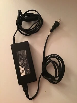 OEM Toshiba PA5181U-1AC AC Adapter 19V - 6.32a P55T-B P55T-B5340 (FF19) W/Cord Foto 1 de 4