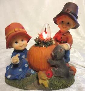 Thanksgiving night light small table lamp child pilgrims harvest theme - Picture 1 of 6
