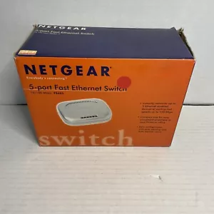 5-portowy przełącznik zewnętrzny NetGear ProSafe (FS605). 5 - Zdjęcie 1 z 10