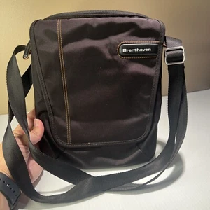 Brenthaven sling pack cross body bag Nylon. Padded inside 8”X10” Zip Closer - Picture 1 of 13