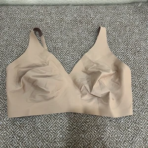 KNIX Good To Go Seamless Bralette Lightweight Comfort Beige $55 SIZE L++ Minimal - Picture 1 of 5