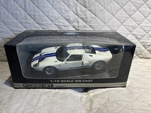 Ford GT Concept 1/18 Scale Die Cast Car White W/ Blue Bean Stalk Group #10021 - Picture 1 of 3