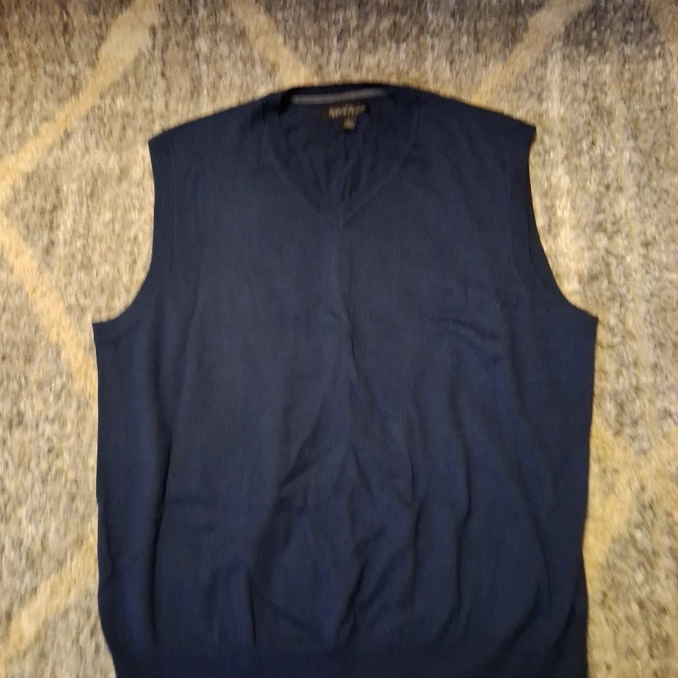 Kenneth Roberts Platino Para Hombres Cuello en V 100% Lana Suéter Chaleco Azul Marino Talla XL Foto 1 de 4