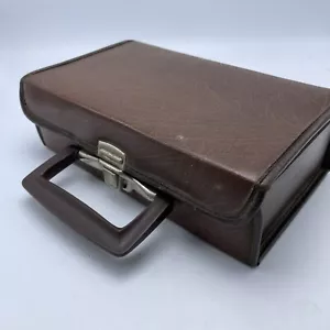 Vintage 12 Audio Cassette Tape Holder Vinyl Carry Case Storage Travel Carrier - Imagen 1 de 10