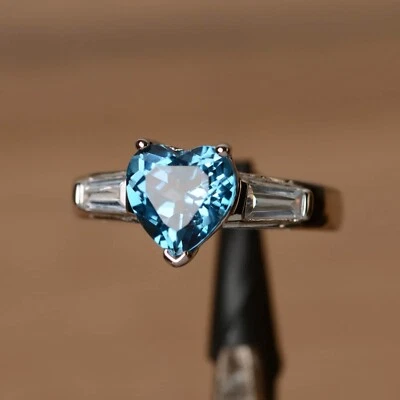 Anillo Natural Londres Topacio Azul Forma Corazón En Plata 925 Anillo Chapado en Oro Blanco Foto 1 de 4