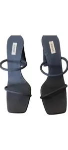 Yeezy Season 8 Black Size 6.5 - Picture 1 of 2