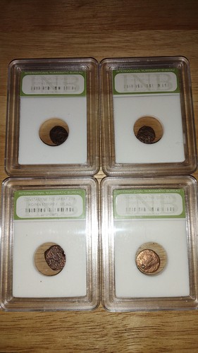 Foto 1 di 10