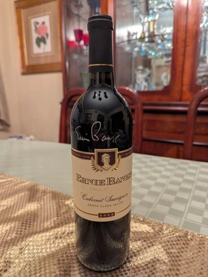 非常罕见 - Ernie Banks 赤霞珠 2008 年名人堂葡萄酒亲笔签名  — 第 1/4 张图片