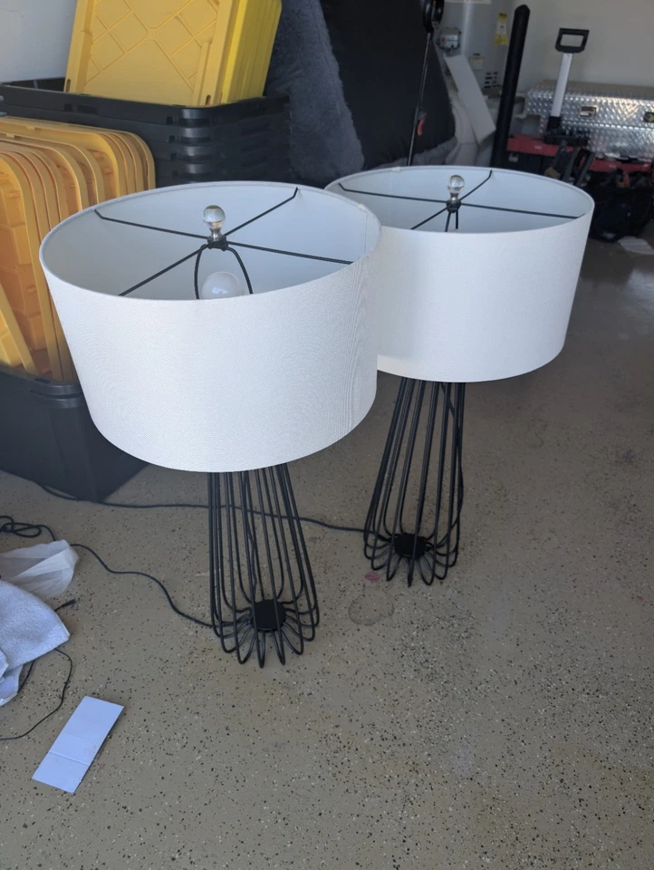 Lámpara de mesa SAFAVIEH Estill (juego de 2) Foto 1 de 2