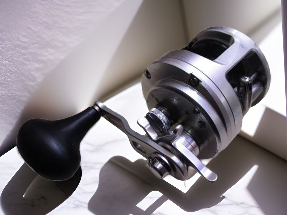 リール yukiSHIMANO 13OCEA CALCUTTA 300HG Shimano 13 Ocea Calcutta 300Hg Right High Gear Model Jp Bait Reel