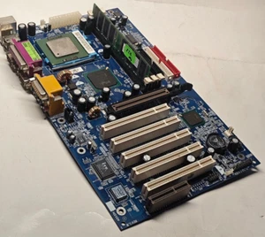 Socket 370 *Tualatin* Gigabyte GA-6OXT Rev 1.01 (815EP), CPU & 256 MB + Bonus - Picture 1 of 13