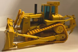 VNT CAT NZG KETTENDOZER D 10 w/ripper-1/50 Scale CONRAD- W. GERMANY - Picture 1 of 6