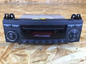 368723 Radio MERCEDES-BENZ A-Klasse (W169) A1698200486 - Bild 1 von 8