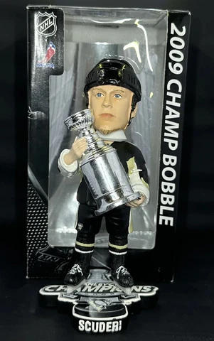 2009 Pittsburgh Penguins Stanley Cup Champ Bobblehead Rob Scuderi Cover