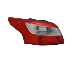 FORD FOCUS MK3 BERLINE 2011-2014 ROUGE BLANC VT834L TOP GAUCHE LAMPE FEU ARRIERE - Picture 1 of 1