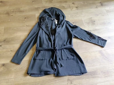 柔软环绕毛衣羊毛混纺灰色花卉刺绣亮片串珠2X — 第 1/4 张图片