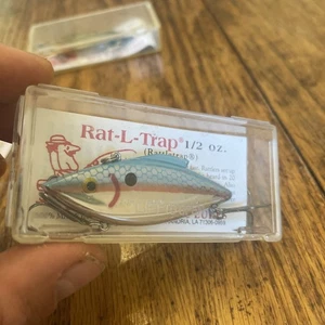 De colección Nuevo Antiguo Stock Bill Lewis Rat-L-Trap 1/2 Oz. Escala RT-cromo Azul - Imagen 1 de 2