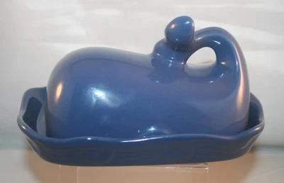 Creative Co-Op Dark Blue Whale Shaped Butter Dish With Lid - Pre-Owned - Image 1 of 4