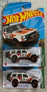 HOT WHEELS MUD STUDS 1995 JEEP CHEROKEE TREASURE HUNT Lot of 2 - Picture 1 of 3