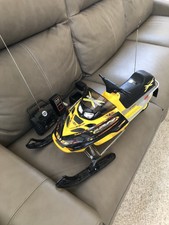 nitro powered rc snowmobile