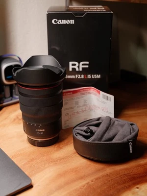 Lente Canon RF 15-35 mm f/2,8 USM 3682C002 Foto 1 de 4