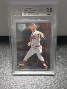 1998 SkyBox Dugout Axcess #D1 Greg Maddux Dishwashers Beckett 8.5 - Picture 1 of 2