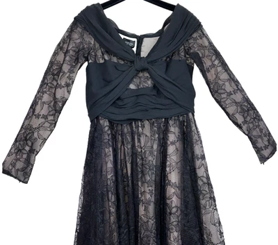 12 14 Giambattista Valli Italia Ilusión Encaje Hombro Descubierto Vestido de Noche Vestido de Baile Foto 1 de 4