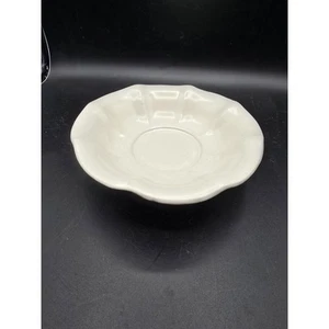 Vintage McCoy Matte White Cream Scalloped & Footed Bowl 7.75" Dia Floral Pattern - Picture 1 of 6