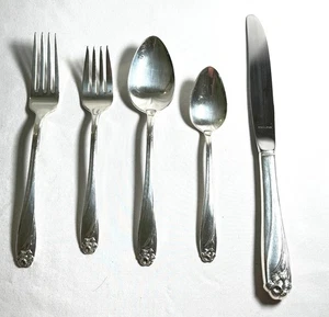 1847 Rogers Bros Narzissenmuster Silberbesteck 5 Teile Gedeck - Bild 1 von 14